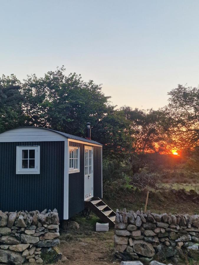 The Hazel Hut Villa Уестпорт Екстериор снимка